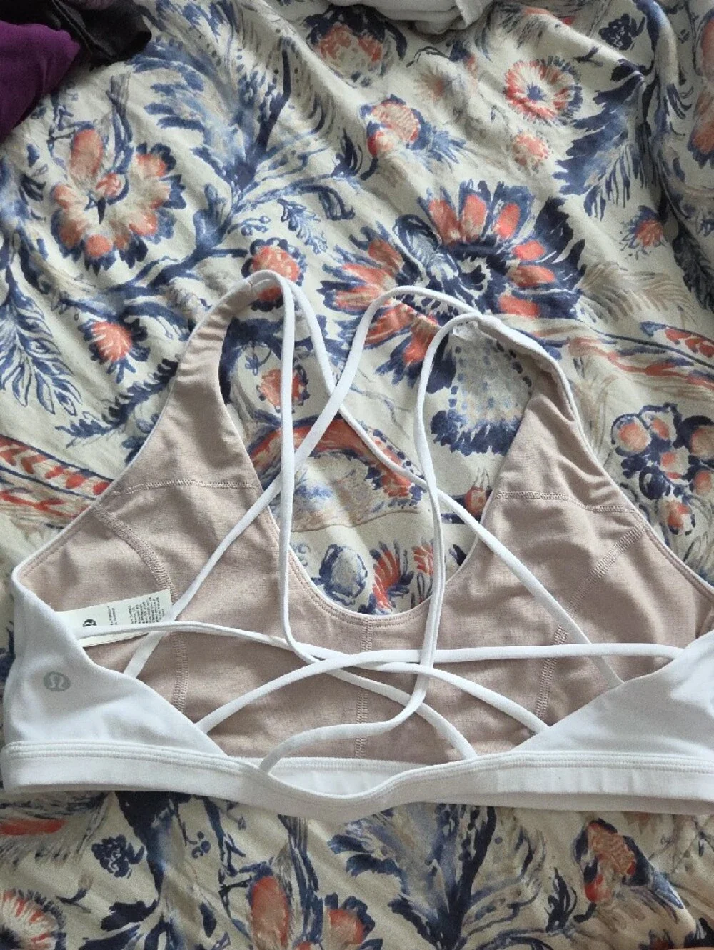 Lululemon Nulu Strappy Scoop Neck Bra 12